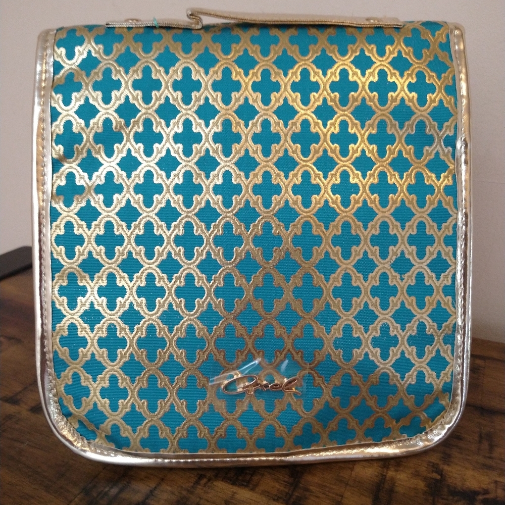 Cosmetic bag